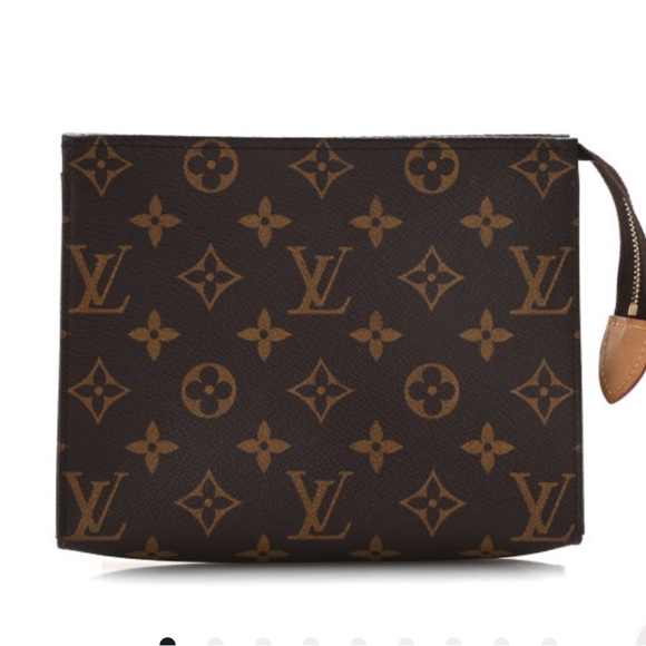 Purchased in fashionphile, I did alter & converted it into a crossbody bag. - Picture 1 of 13